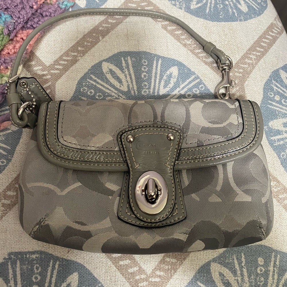 Wristlet